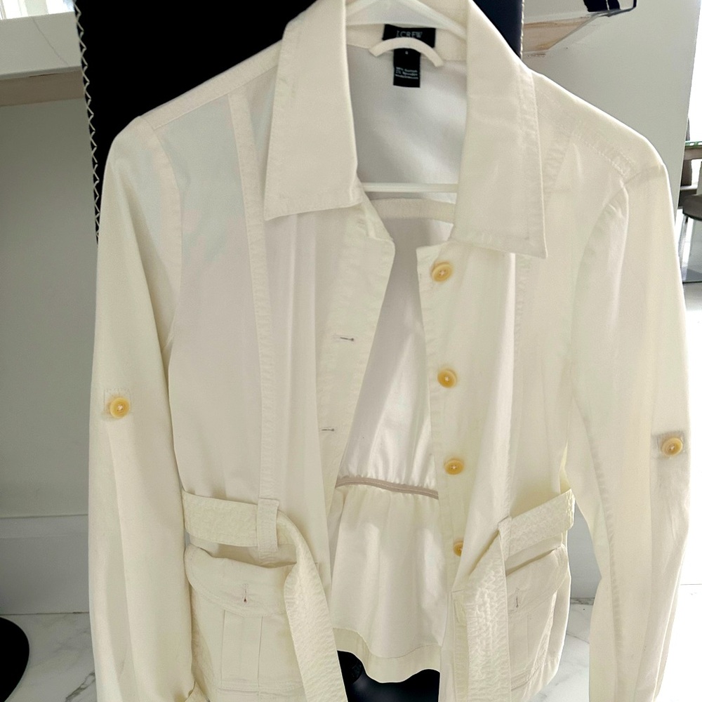 Women's White Jacket w/belt